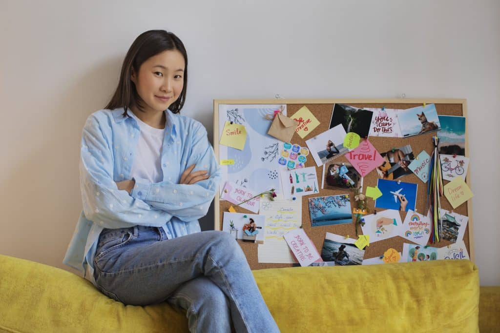 Membangun Pola Pikir Positif