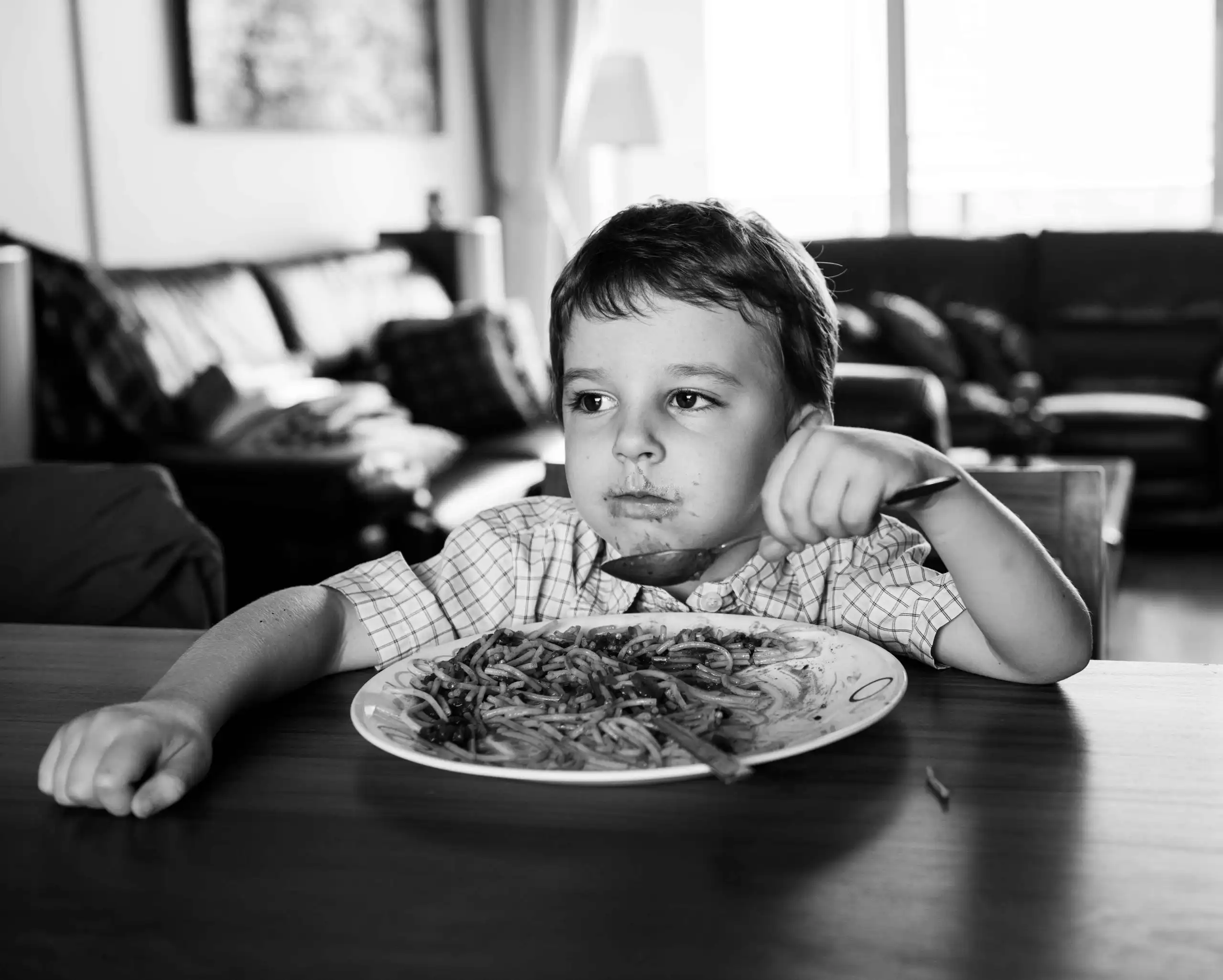 Cara Membantu Anak Mau Makan