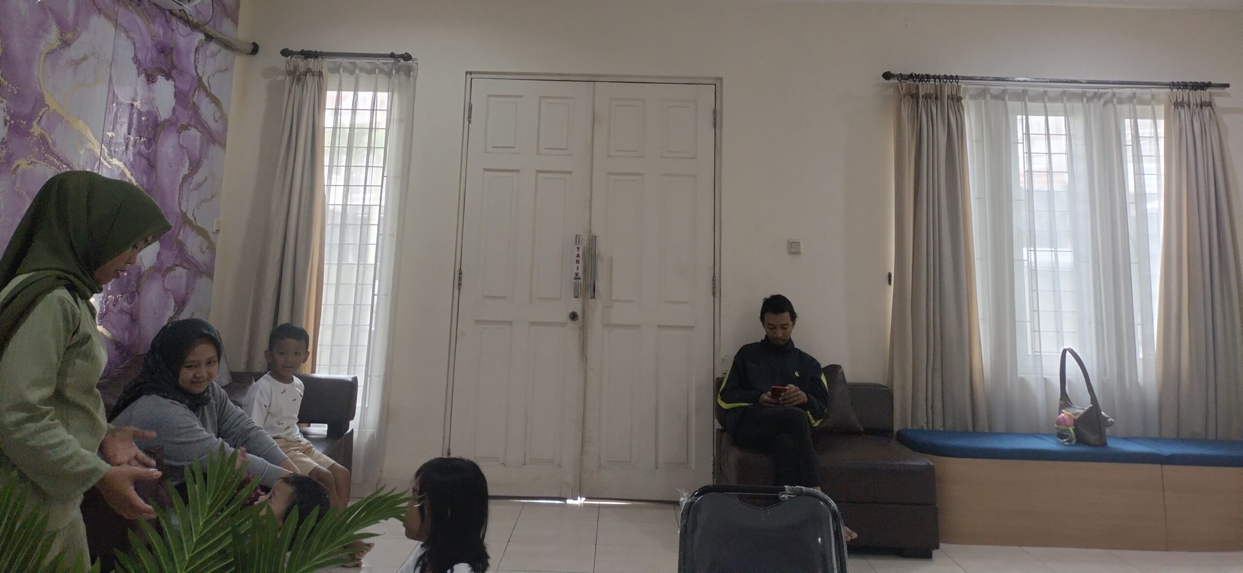 Hipnoterapi Berhenti Merokok